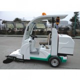 電動(dòng)三輪掃地車