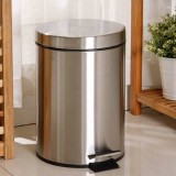 設(shè)計(jì)腳踏式垃圾桶的原因