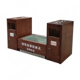 火車(chē)站大型鋼木分類(lèi)垃圾箱