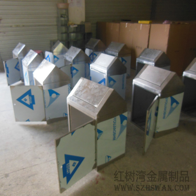 房式不銹鋼垃圾箱圖片002 房式不銹鋼垃圾箱圖片002