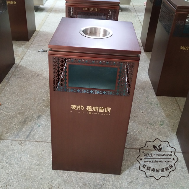 方形電梯口不銹鋼垃圾桶圖片11 方形電梯口不銹鋼垃圾桶圖片11