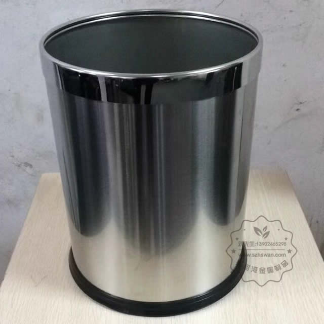 無(wú)蓋不銹鋼垃圾桶照片002 無(wú)蓋不銹鋼垃圾桶照片002